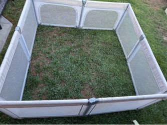 Foldable playpen