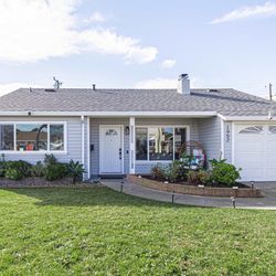 Ranch  3 Bedrooms 1 Bath In Fantastic Location