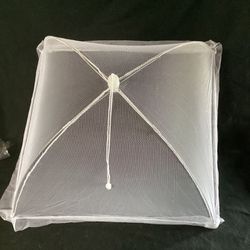 Brand New Large Food Tent.  17.5” X 16.5”.
