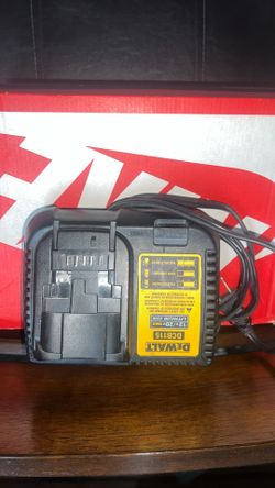 Dewalt 12v / 20v Max Lithium Charger