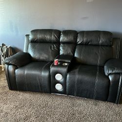 Black Reclining Couches 