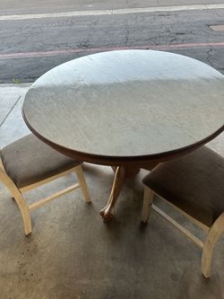 Dinning Table