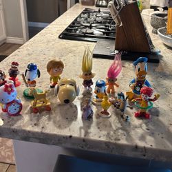Vintage collectibles 16 in total/very Good Condition 
