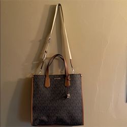 Micheal Kors Dark brown shoulder bag 