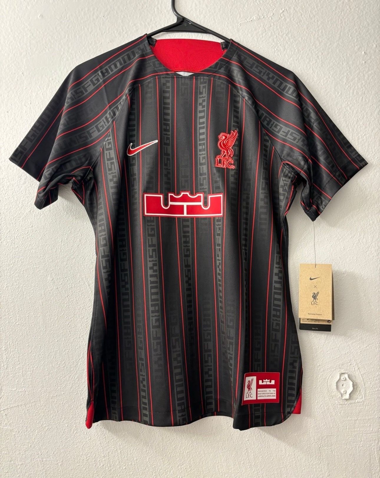 Nike Liverpool FC X LeBron James Women’s Stadium Jersey Size Large