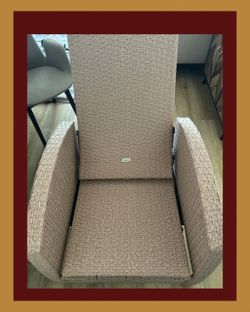 Wicker Patio Lounge Chair