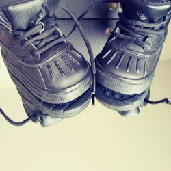 Nike boots excellent condition size 2c