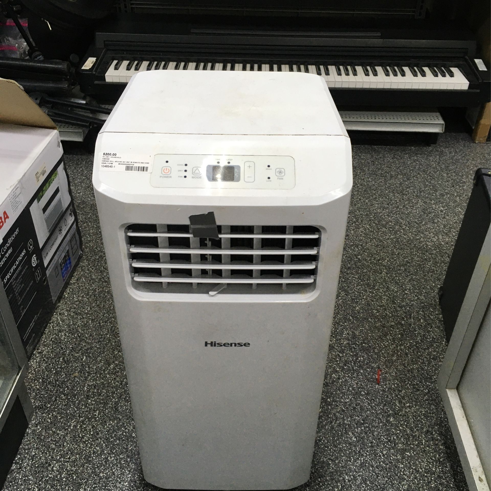 Hisense Roll Around A/C Unit W/ Remote And Hose