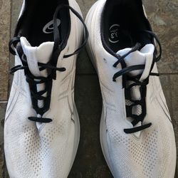 Asics men's Gel-Nimbus 26 running shoes,  size 13