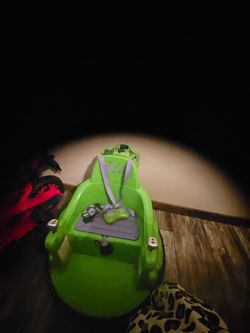Dinosaur bumper car
