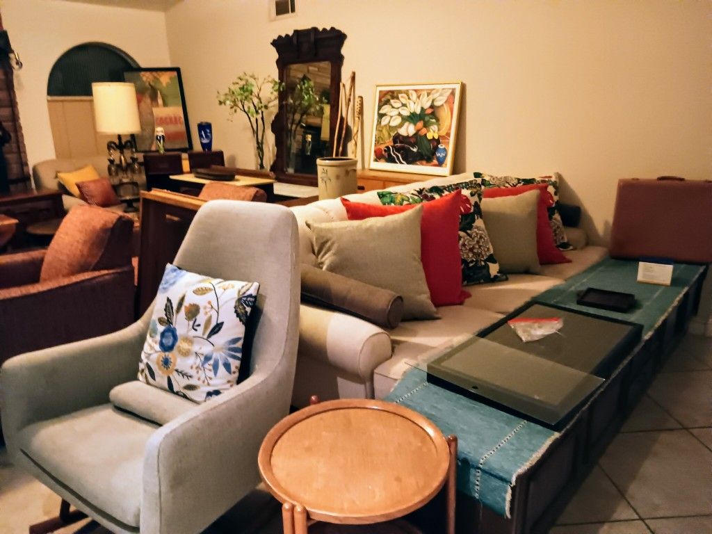 Mid Century Furniture Sale, Dressers, Pictures, Rustic Nightstands, Mirrors, Etc