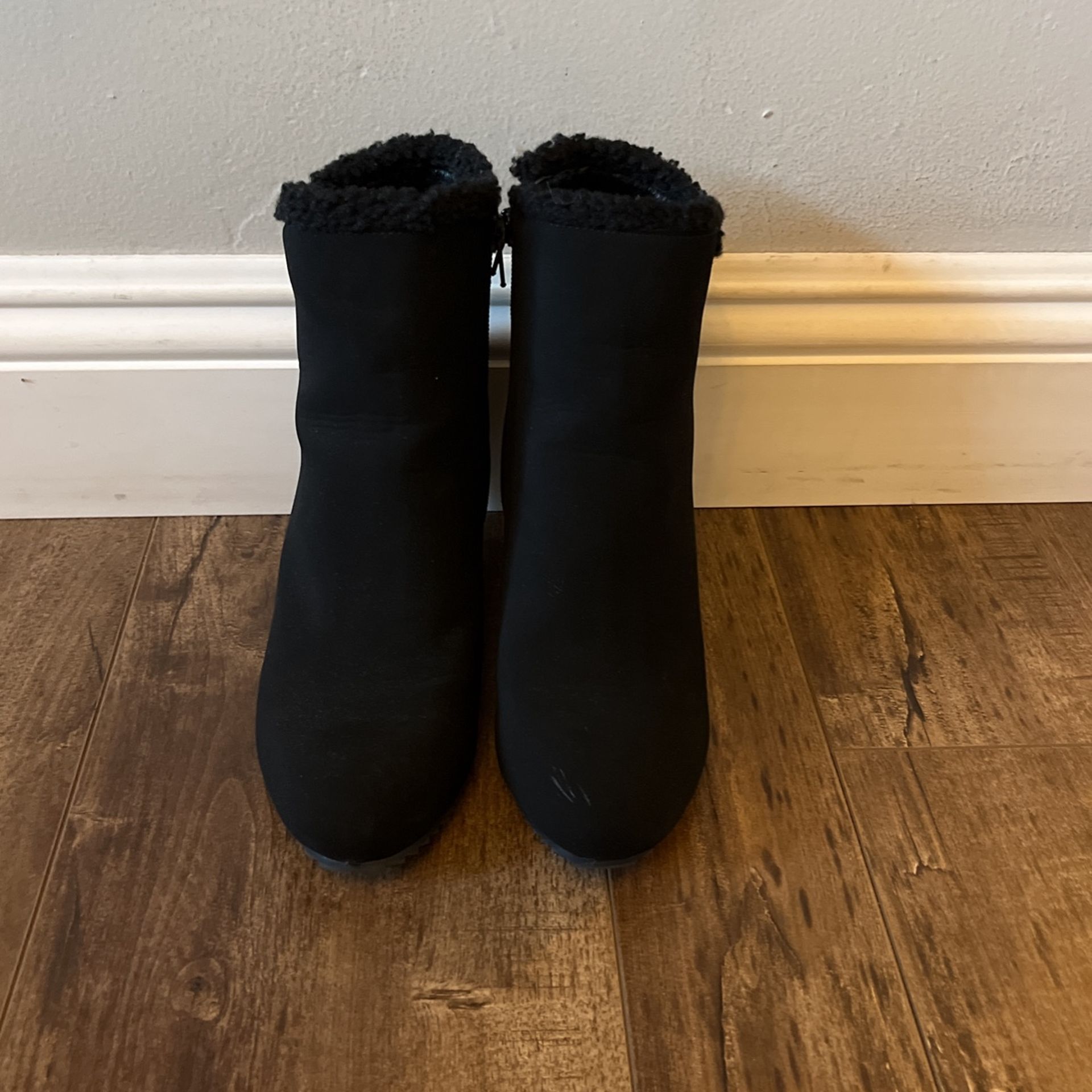 Black Rivet Suede Boots