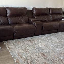 I want to sell a sofa.