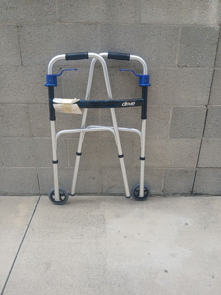 NEW WALKER