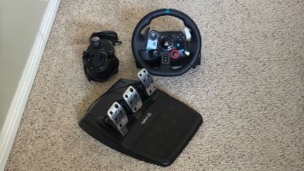Logitech G29 Driving Wheel/Pedals + Shifter