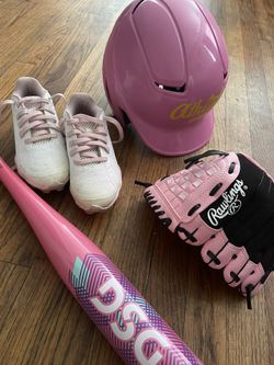 Tball Shoes / Helmet / Glove / Bat
