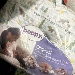 Boot original pillow With Cover Like New