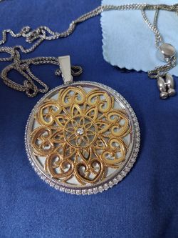 Two-Tone Filigree Round Pendant Necklace