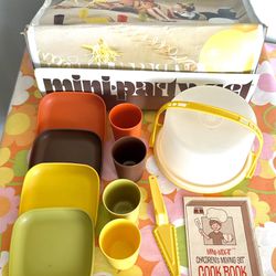  Tupperware Kids Mini Party Set with Mini Cake Taker, 4 Plates,  & 4 Tumblers : Toys & Games