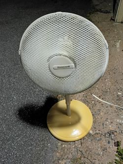 3 speed pedestal fan works great