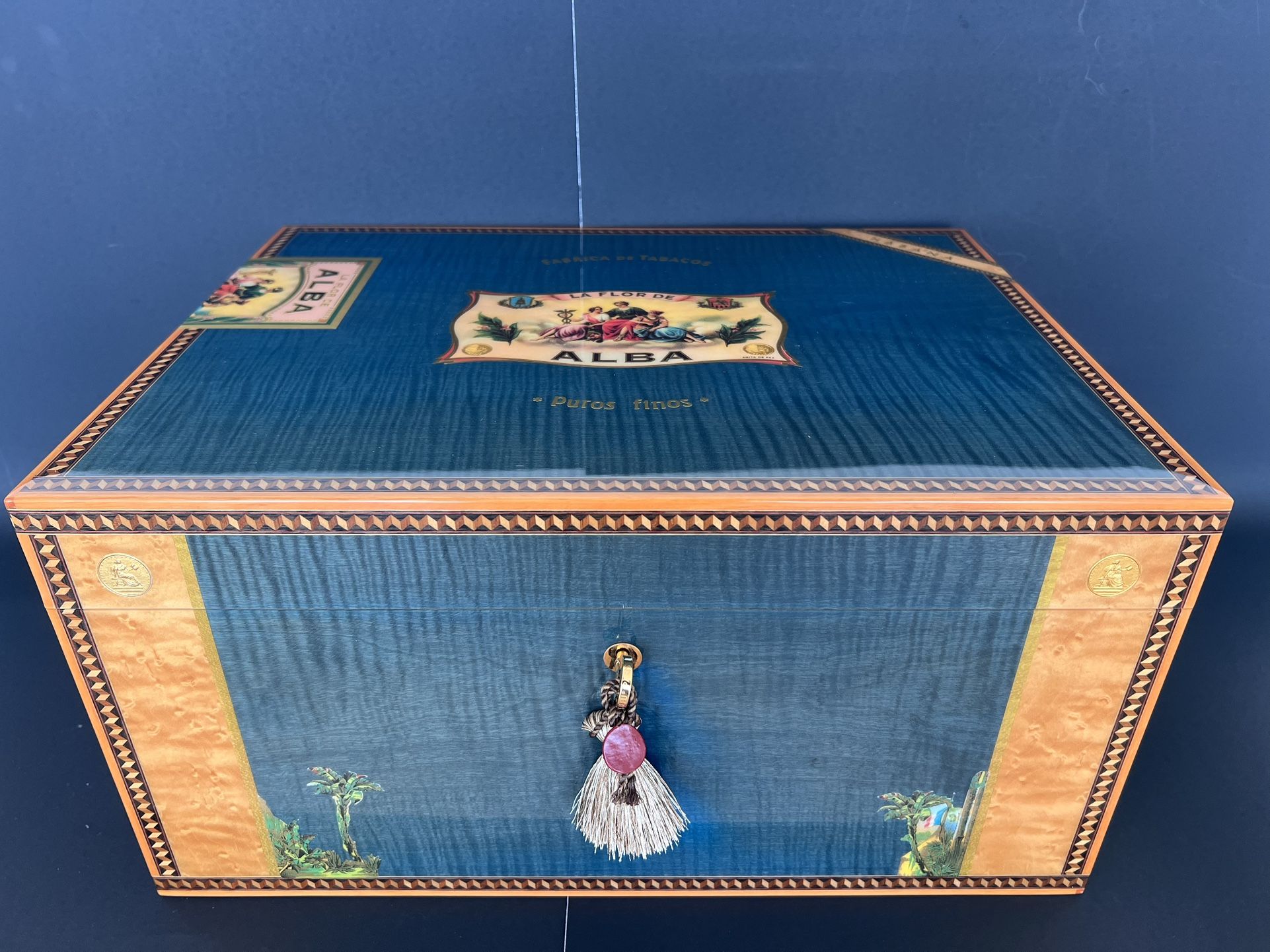 Elie Bleu “La Flor de Alba” 200-Count Cigar Humidor – Made in France