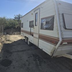 20ft 1984  Wilderness  Travel Trailer
