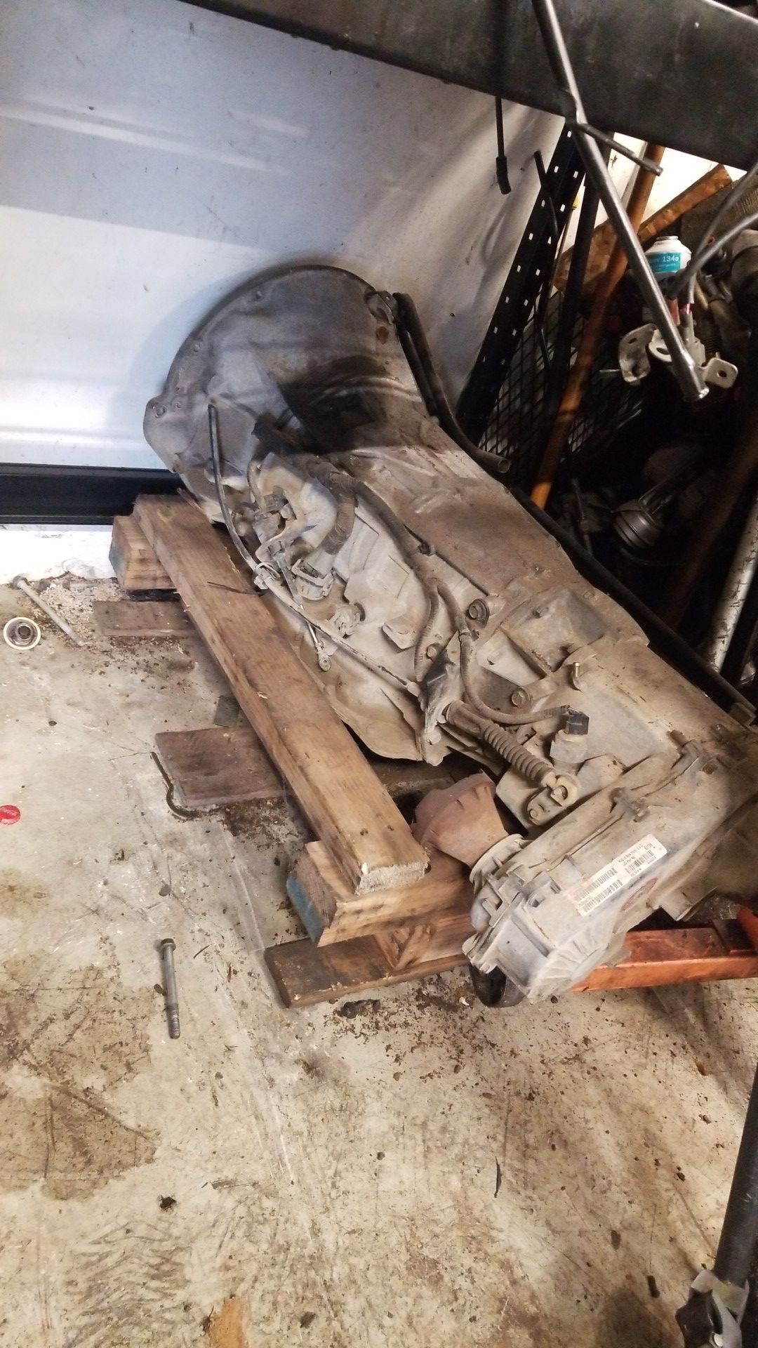 05 Jeep Liberty transmission and transfer case.