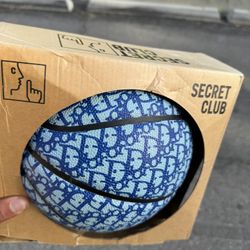 China Town Market Dior Basketball