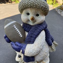 Adorable UW Husky Football Snowman