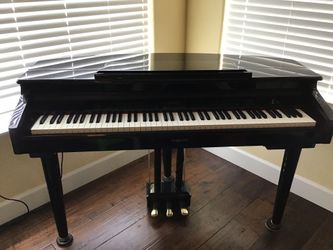 Suzuki MDG-100 micro digital Grand Piano