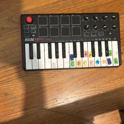 Akai MPK mini