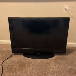 32" Insignia NS-L32Q-10A LCD HDTV - Well-Loved and Reliable