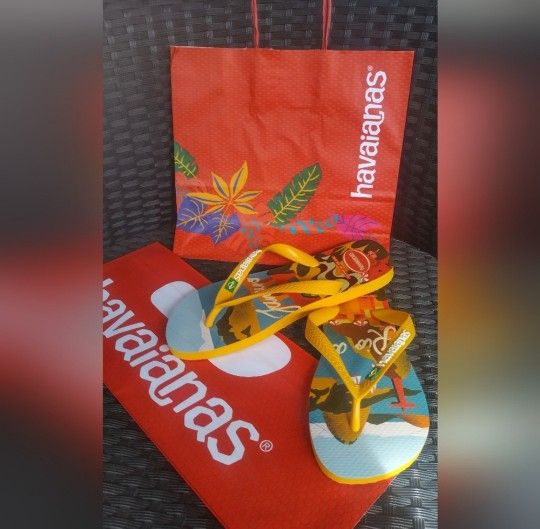 Top Post Card Print Flip Flops