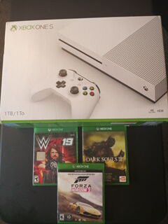 XBOX ONE S 1TB LIKE NEW CONDITION $180
