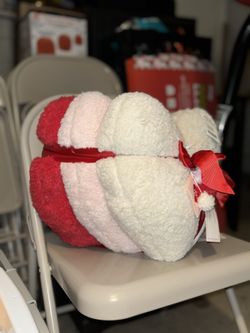 VALENTINE’S DAY HEART SHAPED SHERPA PILLOWS