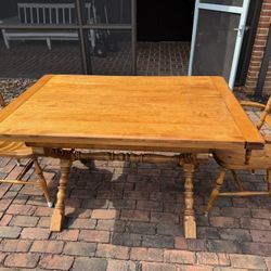 Cushman Maple Rustic Table & Chairs 