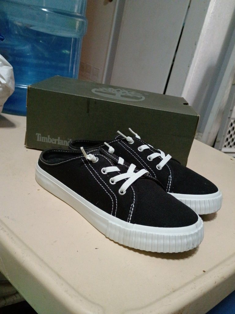 Timberland Shoes Size 6