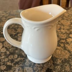 Pfaltzgraff Filigree Creamer, Like New!