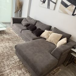 Sectional Couch / Coffee Table 