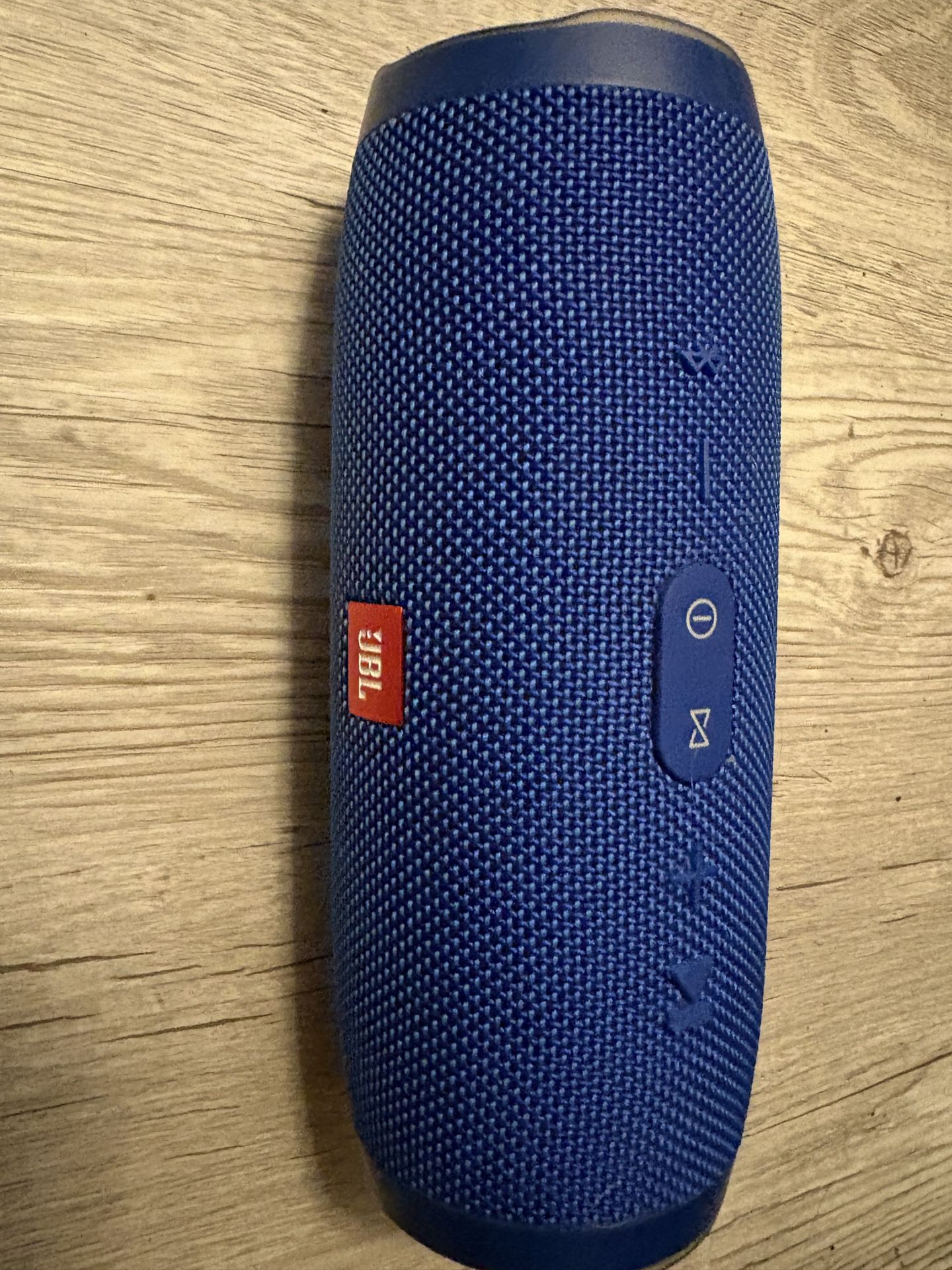 JBL Charge 3