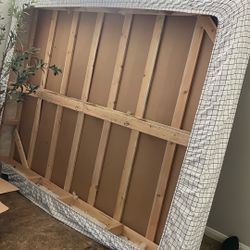 Free Queen Boxspring