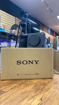 Sony FX30. Open box
