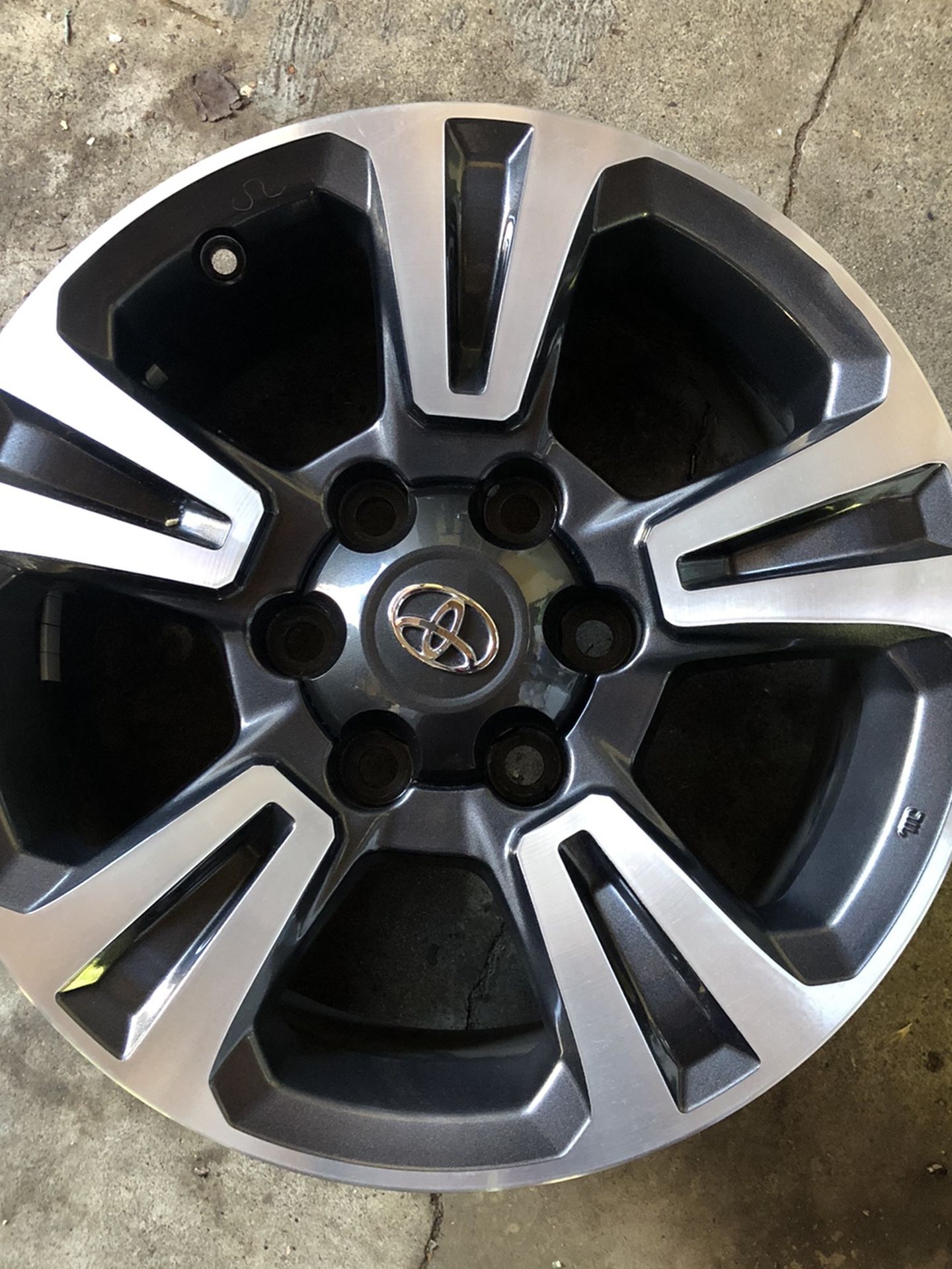 4 RIMS TOYOTA SIZE 17 INCHES TRD STOCK THEY FIT TACOMA SEQUOIA 4RUNNER GREAT CONDITION AND GREAT SHAPE 