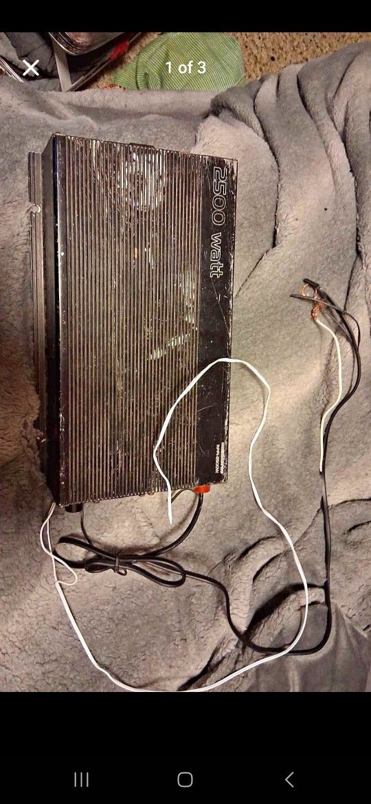 2500 watt Roadpro RPPI-2500W power inverter