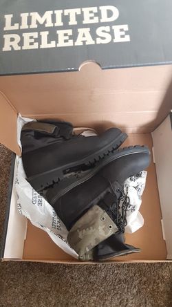 Black timberland Size 10