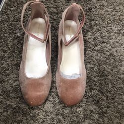 American Eagle Shoes Size 6 Rose Gold/pink 