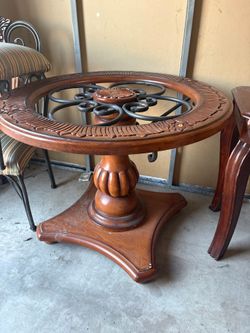Table W/ 4 Chairs