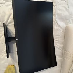 27 Inch Curved Gaming Monitor