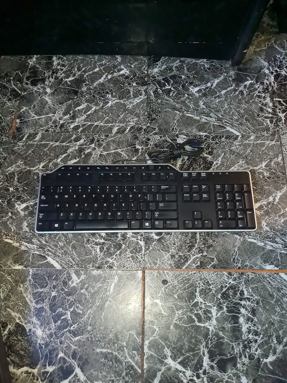 Universal computer keyboard