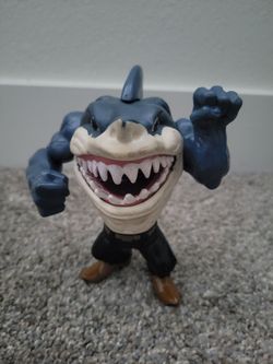 Street Shark Ripster Action Figure